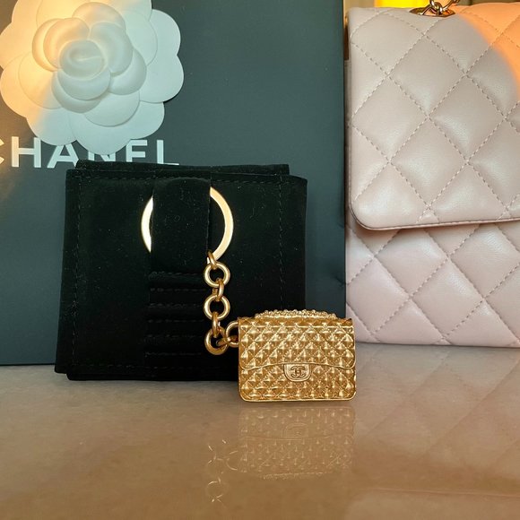 Authentic CHANEL Classic Flap Gold Key Ring/Chain - Picture 3 of 7